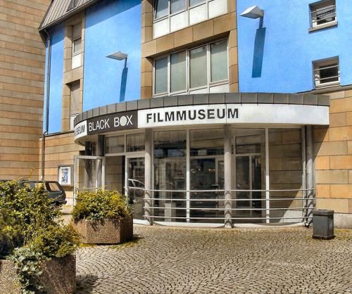 Außenansicht Filmmuseum Düsseldorf